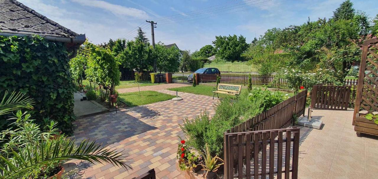 Apartment Balatonboglar 7 Екстер'єр фото